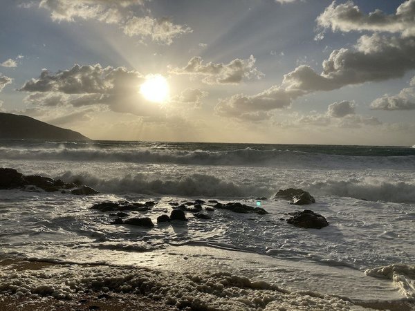 How to Create a Mediterranean-Inspired Outdoor Lounge with Water-Resistant Fabrics?