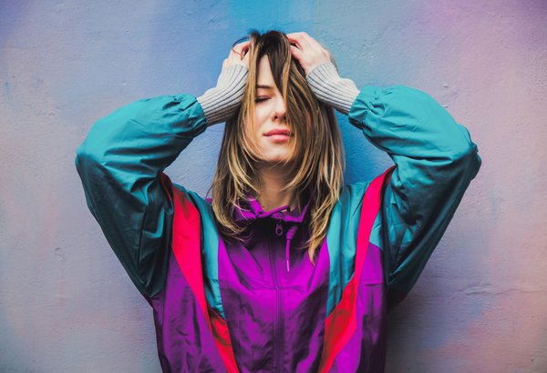 How to Pick a Flattering Wrap Blouse for Zoom Meetings That's Both Comfortable and Professional?